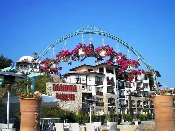 етъра - 2 Rey&mar влас 公寓